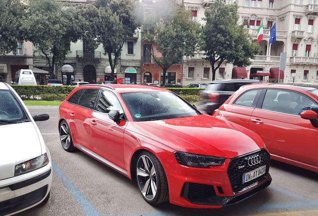 Audi RS4 Avant B9