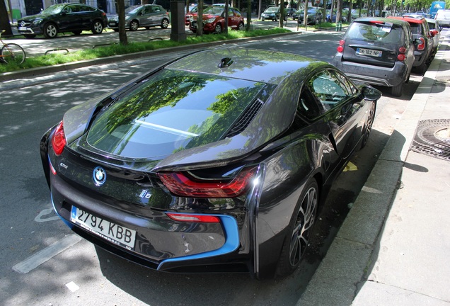 BMW i8