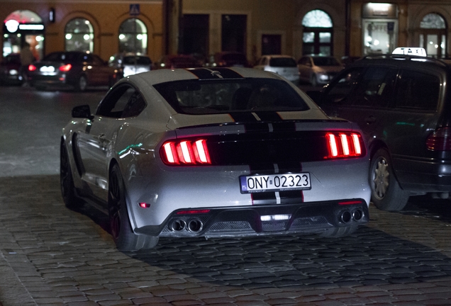 Ford Mustang Shelby GT350 2015