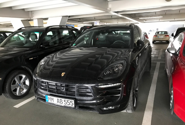 Porsche 95B Macan GTS