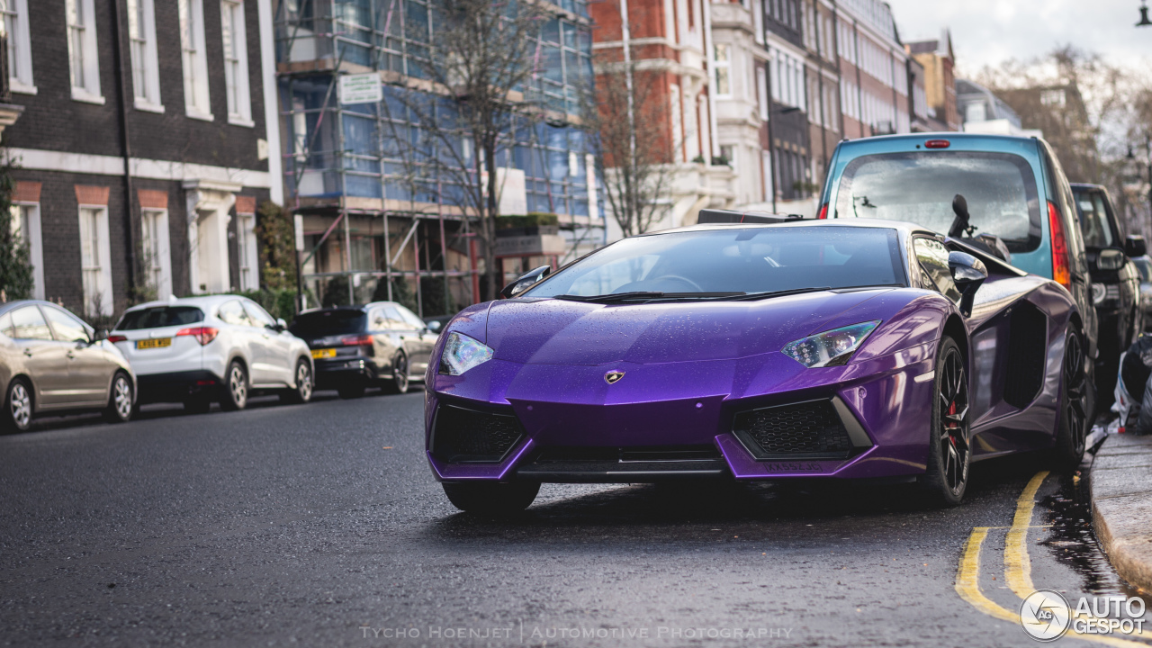 Lamborghini Aventador LP700-4 Roadster