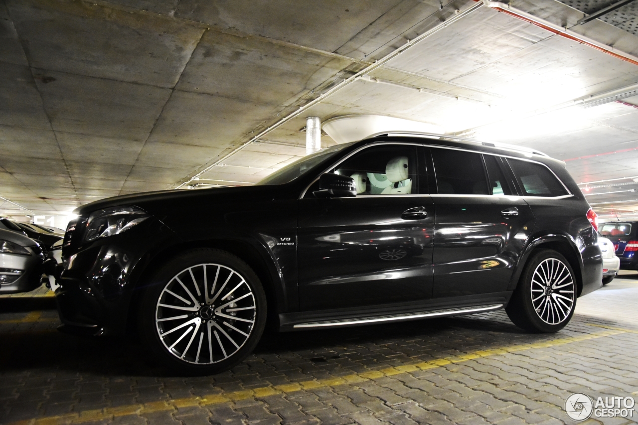 Mercedes-AMG GLS 63 X166