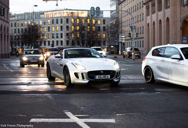 Jaguar F-TYPE R AWD Convertible