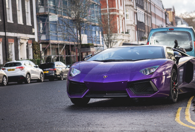 Lamborghini Aventador LP700-4 Roadster