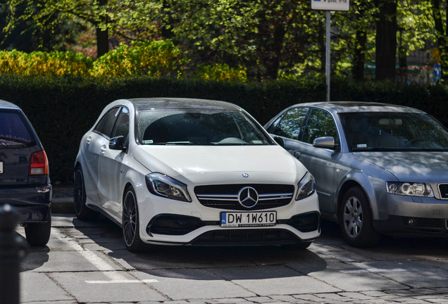 Mercedes-AMG A 45 W176 2015