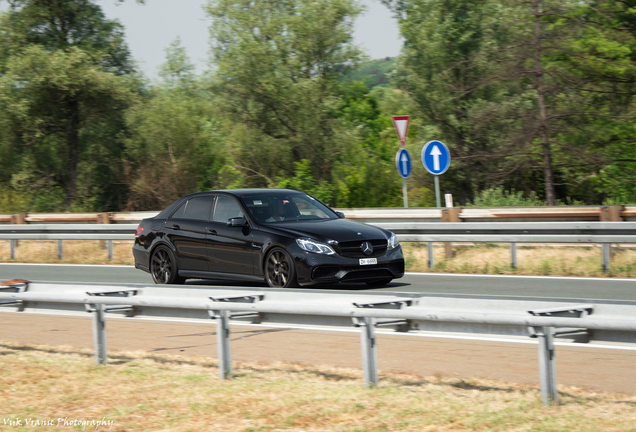 Mercedes-Benz E 63 AMG S W212