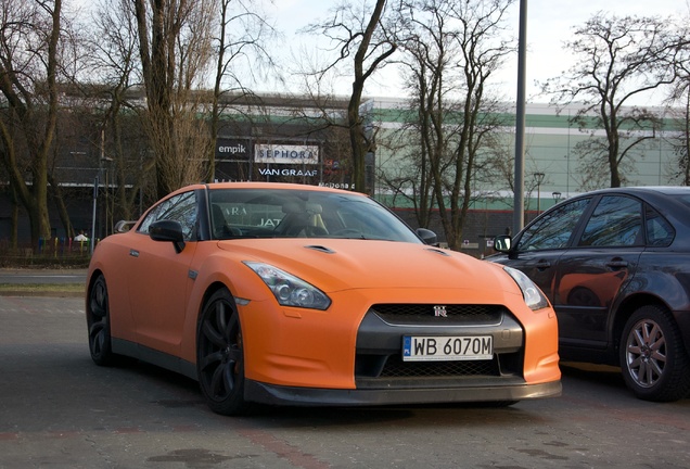 Nissan GT-R