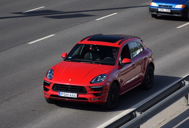 Porsche 95B Macan GTS