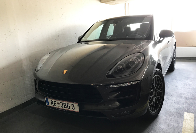 Porsche 95B Macan Turbo