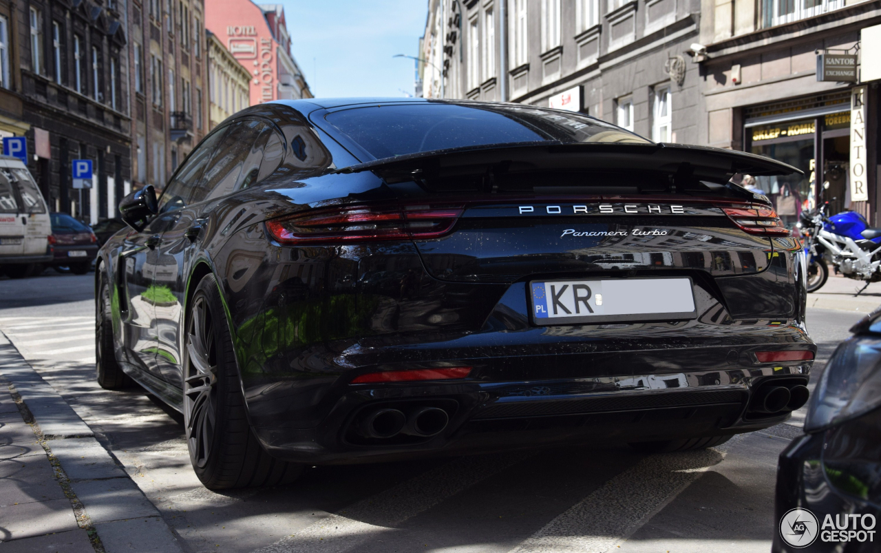 Porsche 971 Panamera Turbo