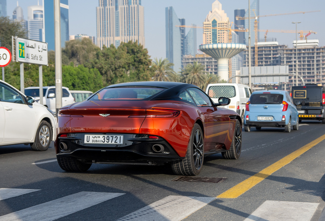 Aston Martin DB11