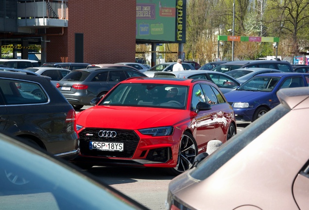 Audi RS4 Avant B9