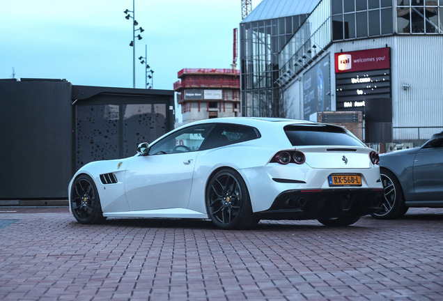 Ferrari GTC4Lusso