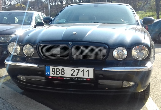 Jaguar XJR