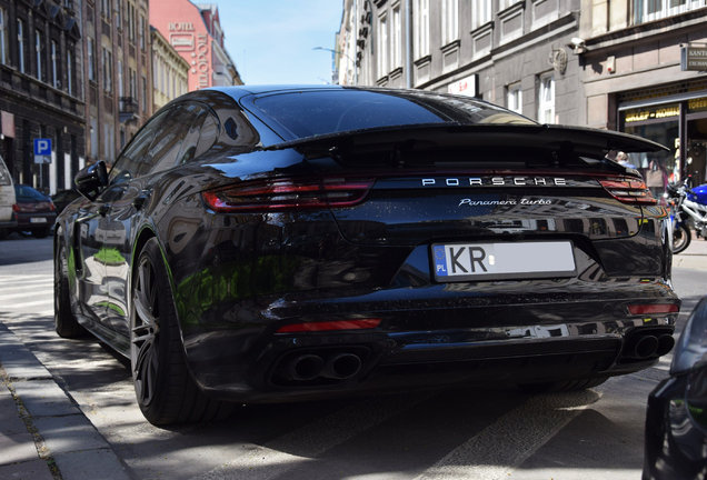 Porsche 971 Panamera Turbo