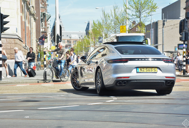 Porsche 971 Panamera Turbo