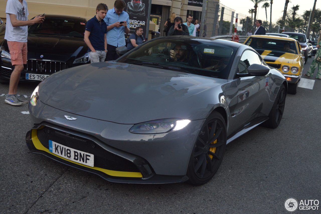 Aston Martin V8 Vantage 2018