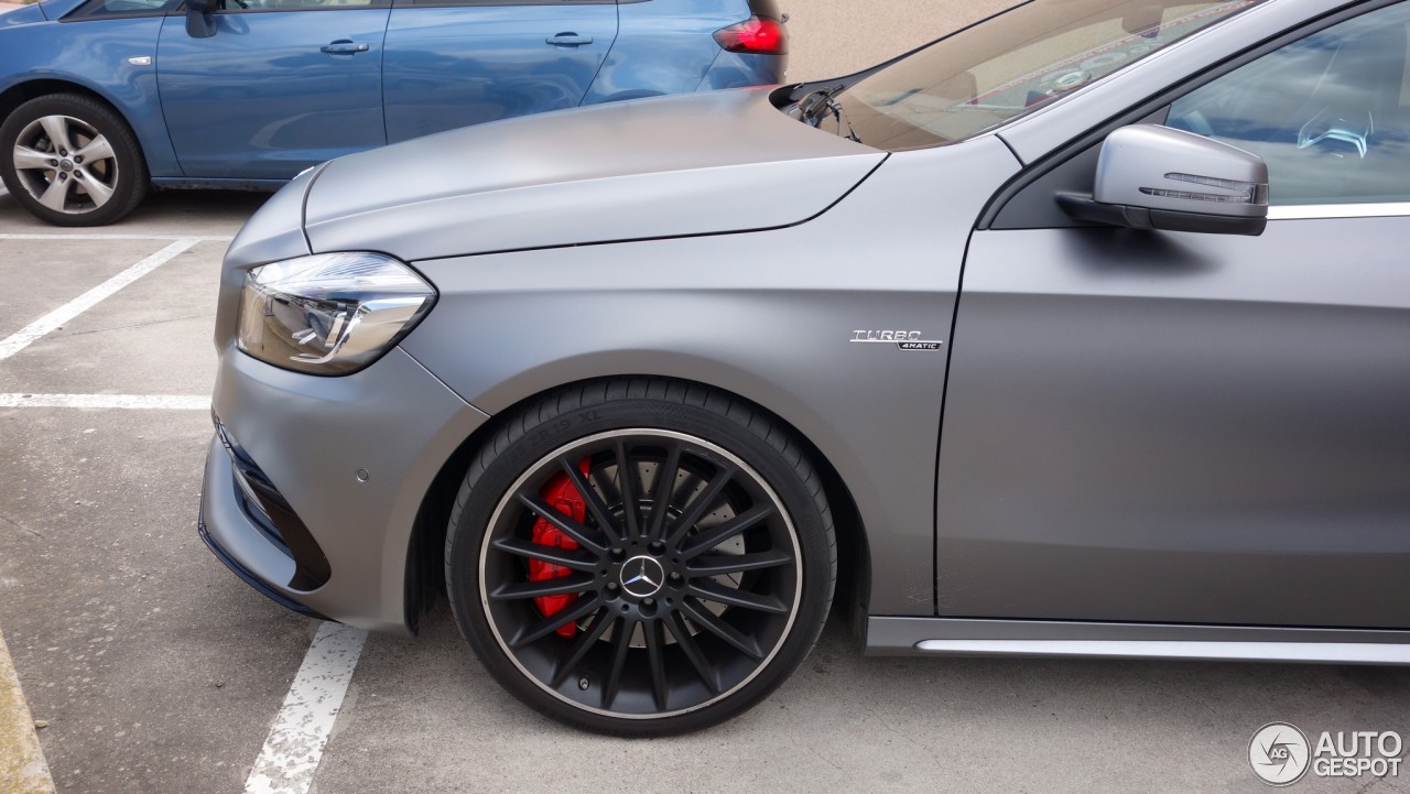 Mercedes-AMG A 45 W176 2015