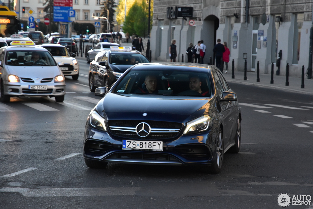 Mercedes-AMG A 45 W176 2015