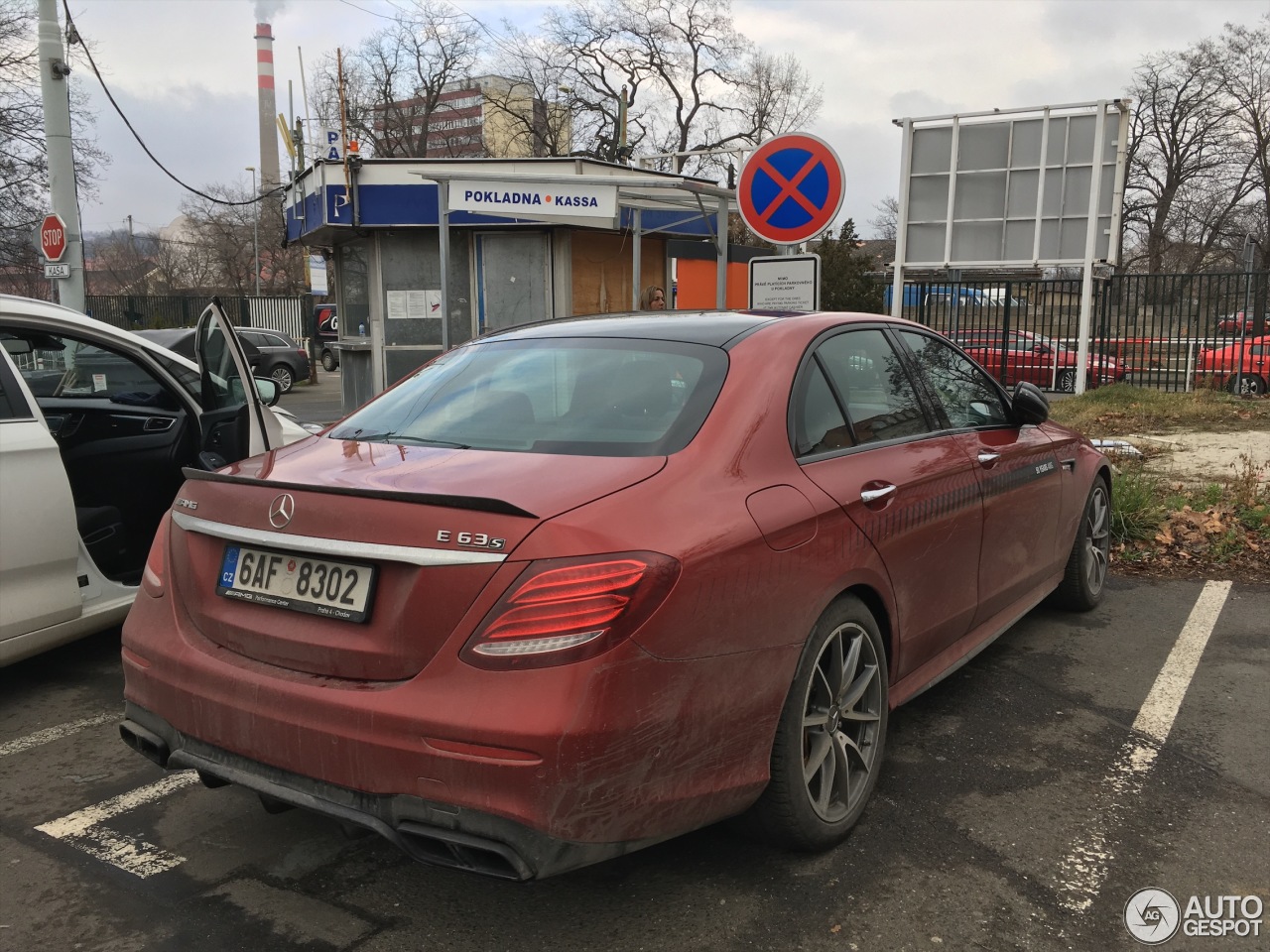 Mercedes-AMG E 63 S W213