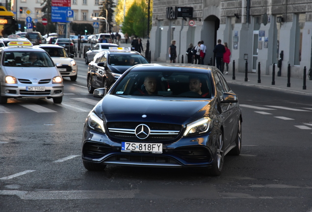 Mercedes-AMG A 45 W176 2015