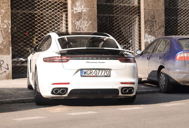 Porsche 971 Panamera Turbo