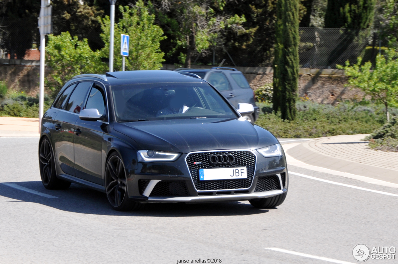 Audi RS4 Avant B8