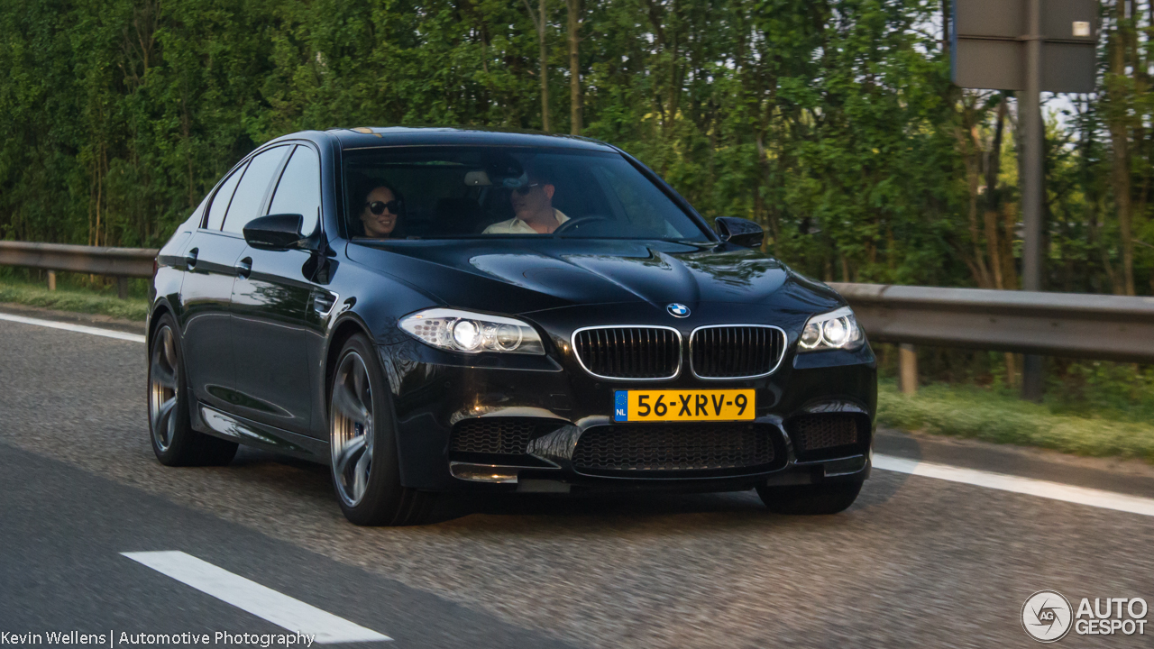 BMW M5 F10 2011