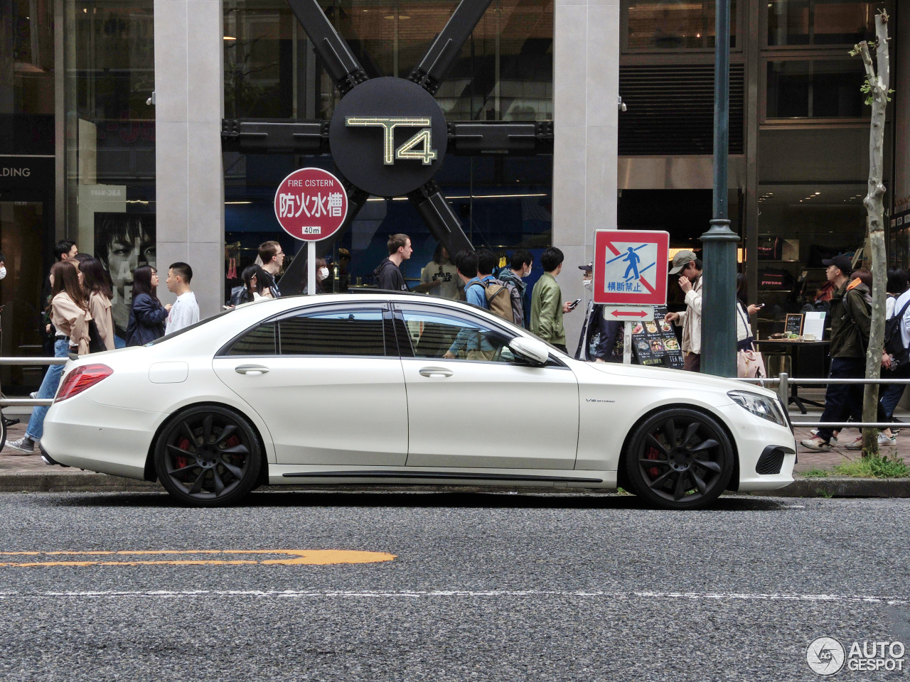 Mercedes-Benz S 63 AMG V222