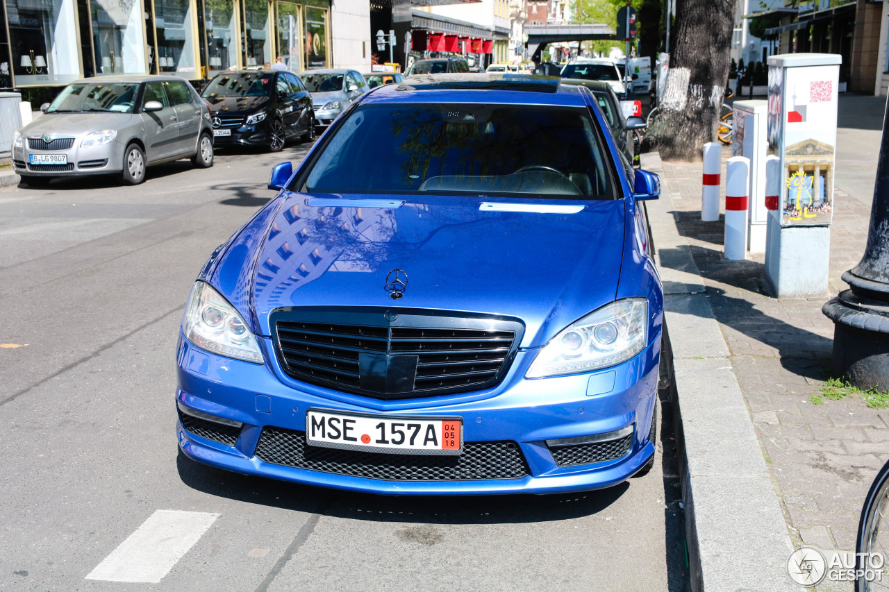 Mercedes-Benz S 63 AMG W221 2011