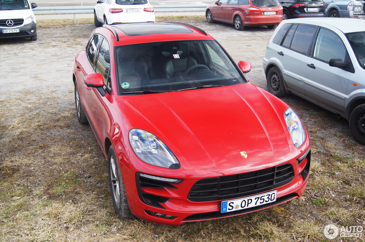 Porsche 95B Macan GTS