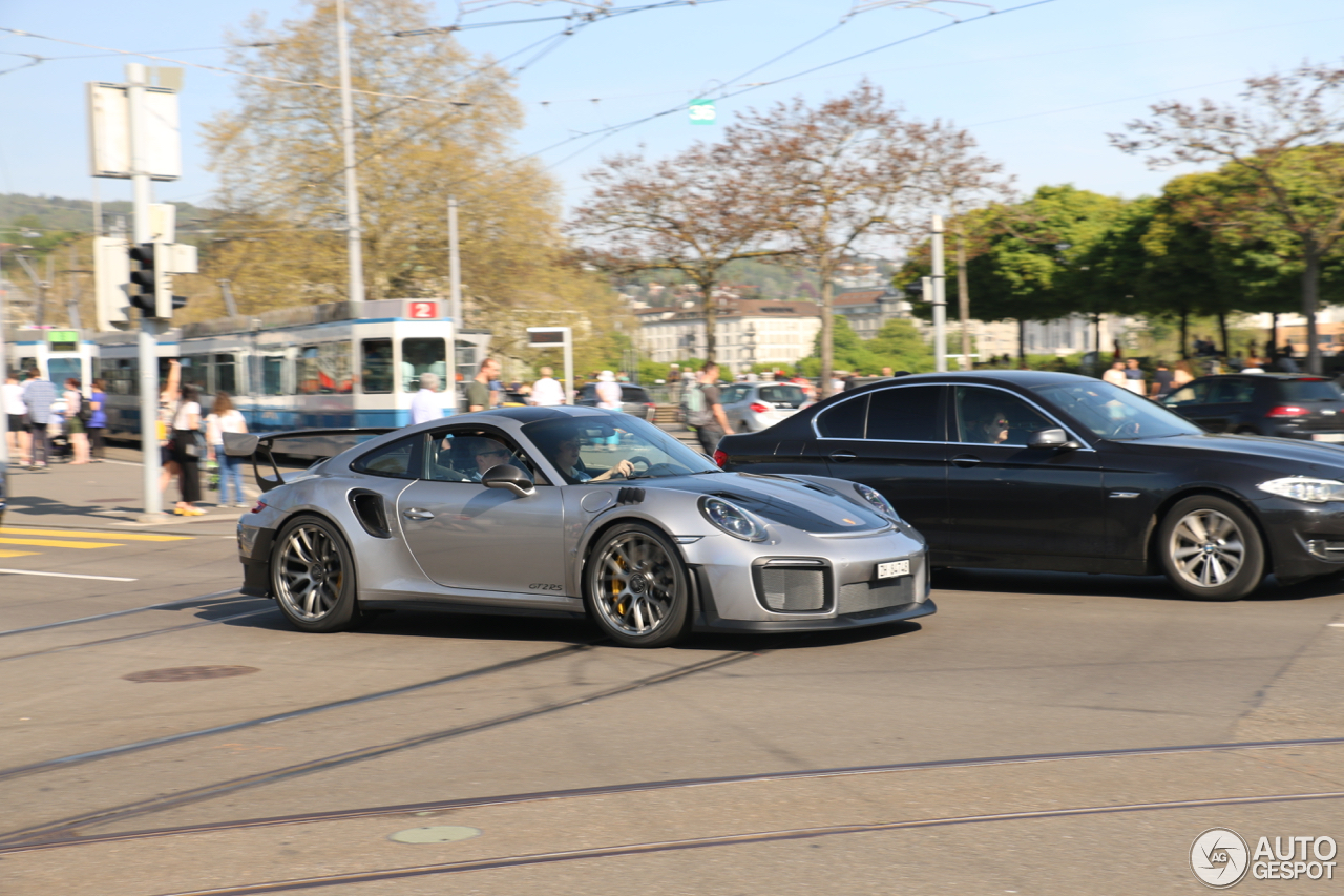 Porsche 991 GT2 RS Weissach Package