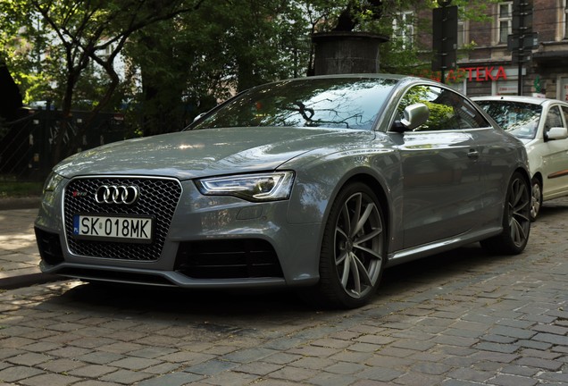 Audi RS5 B8 2012