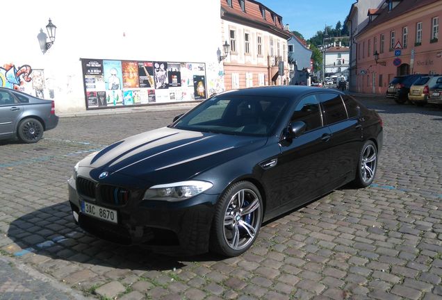 BMW M5 F10 2011