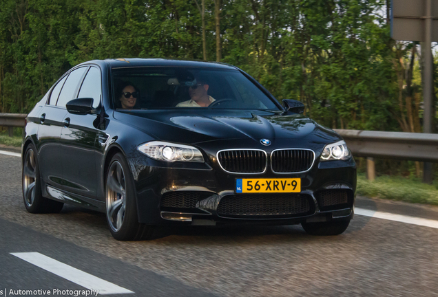 BMW M5 F10 2011