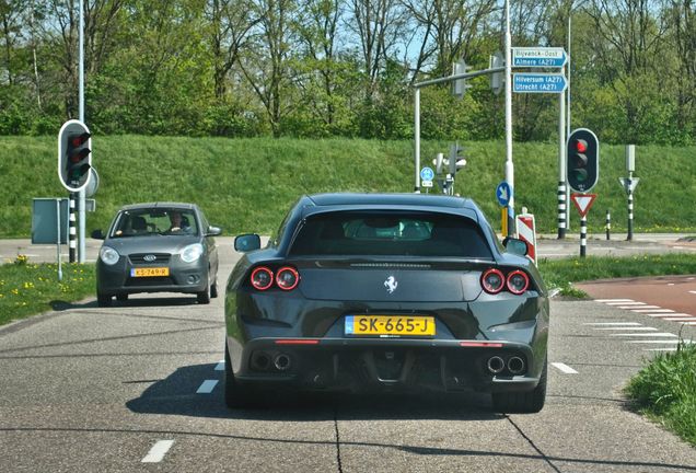 Ferrari GTC4Lusso