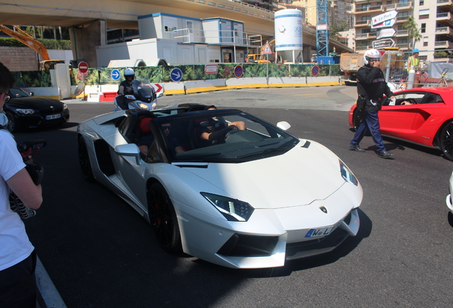 Lamborghini Aventador LP700-4 Roadster