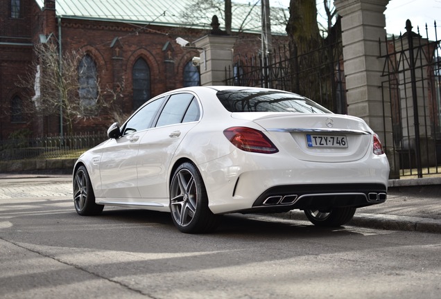 Mercedes-AMG C 63 S W205