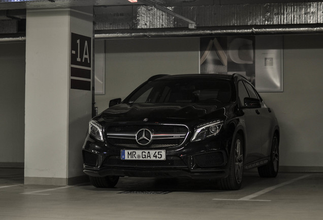 Mercedes-AMG GLA 45 X156