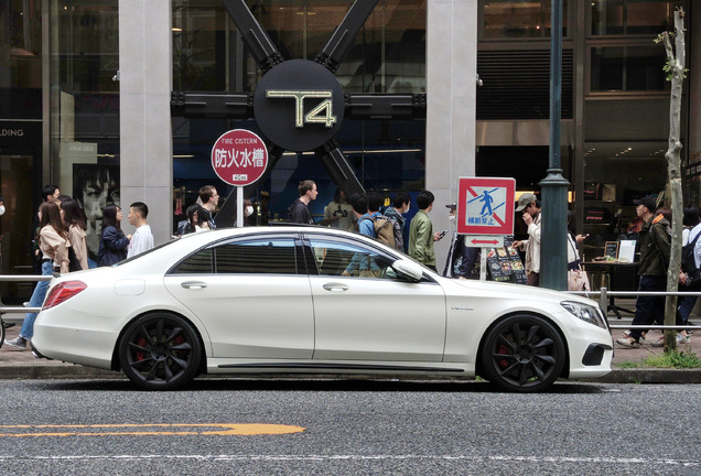 Mercedes-Benz S 63 AMG V222