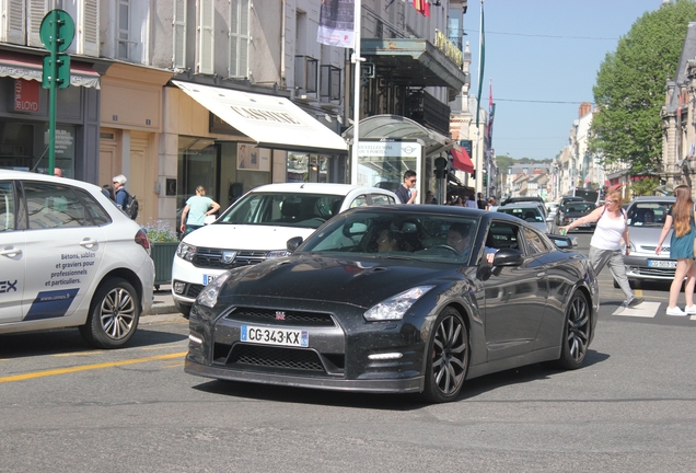 Nissan GT-R 2011