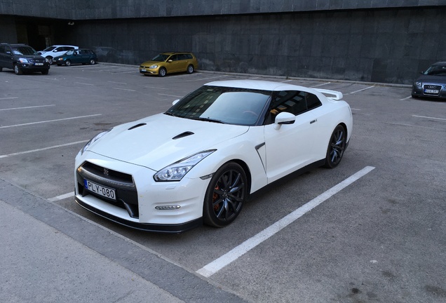 Nissan GT-R 2014