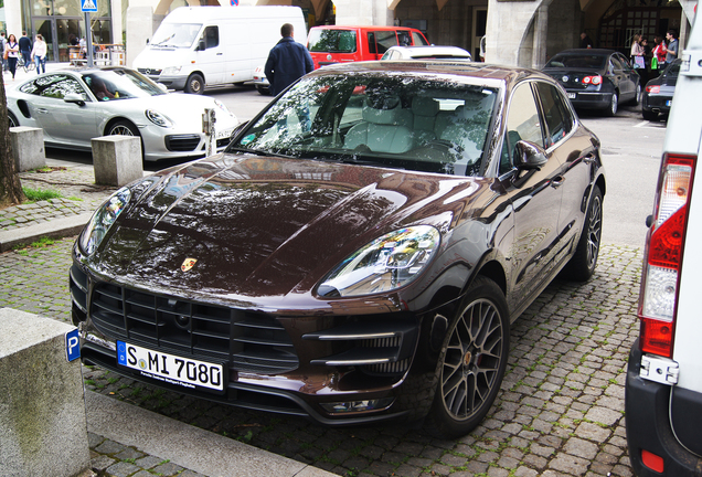 Porsche 95B Macan Turbo