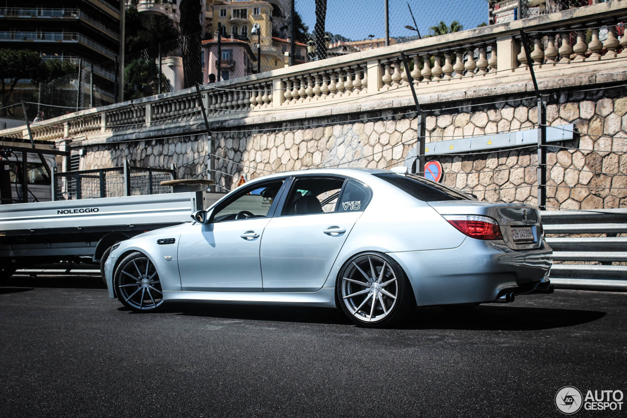 BMW M5 E60 2007