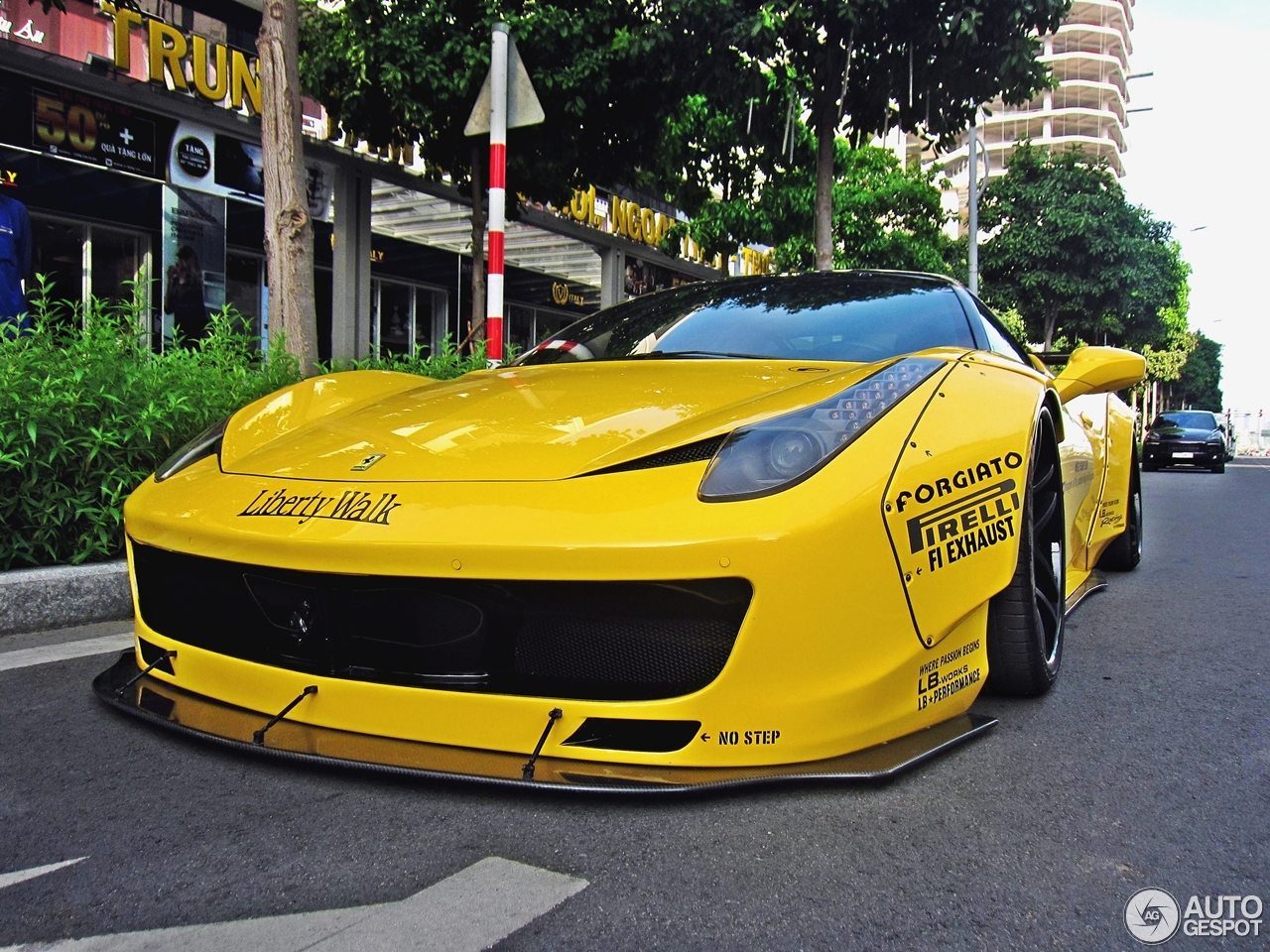 Ferrari 458 Italia Liberty Walk Widebody