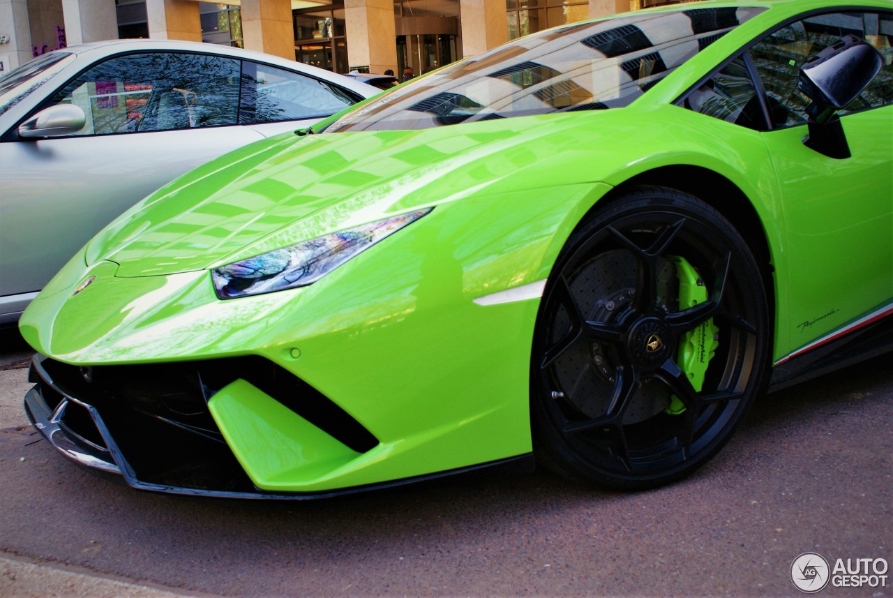 Lamborghini Huracán LP640-4 Performante