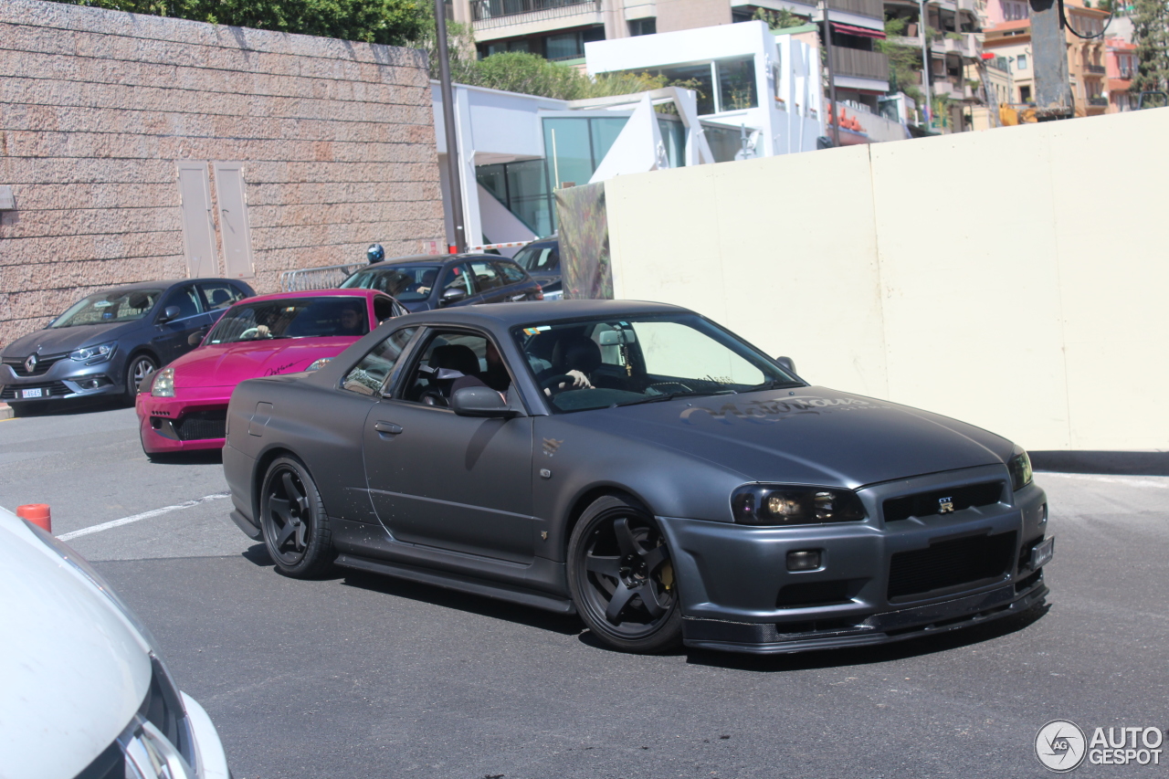 Nissan Skyline R34 GT-R