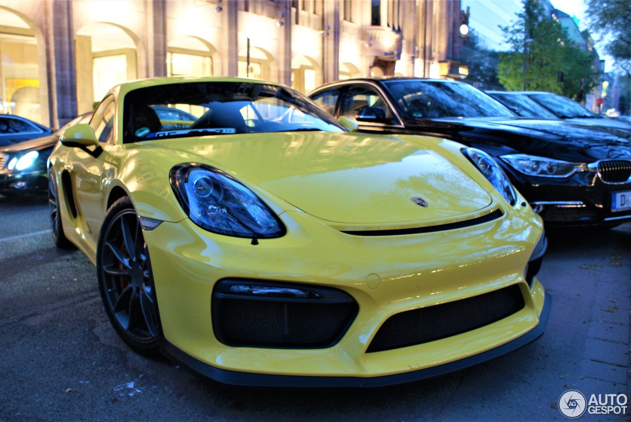 Porsche 981 Cayman GT4