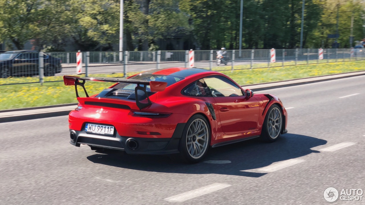 Porsche 991 GT2 RS Weissach Package