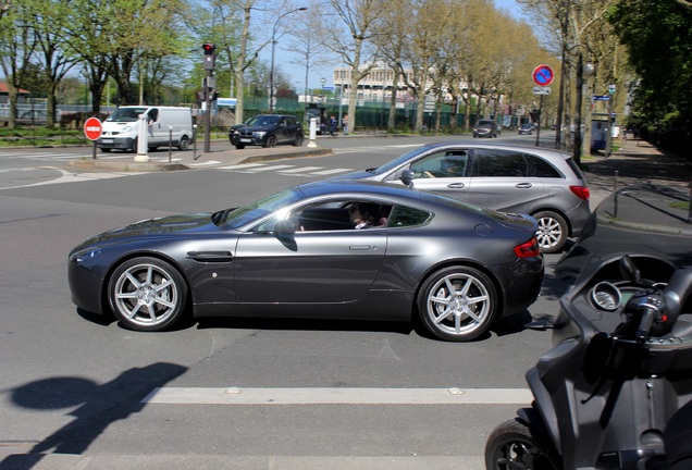 Aston Martin V8 Vantage